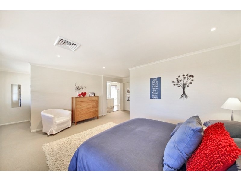 3 Wilmott Court, Camden Park NSW 2570