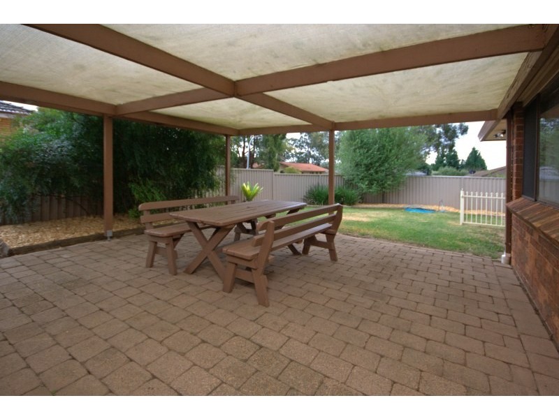 2 Faithfull Street, Elderslie NSW 2570