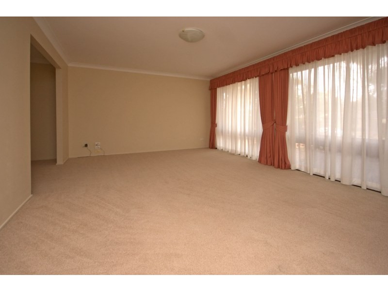 2 Faithfull Street, Elderslie NSW 2570