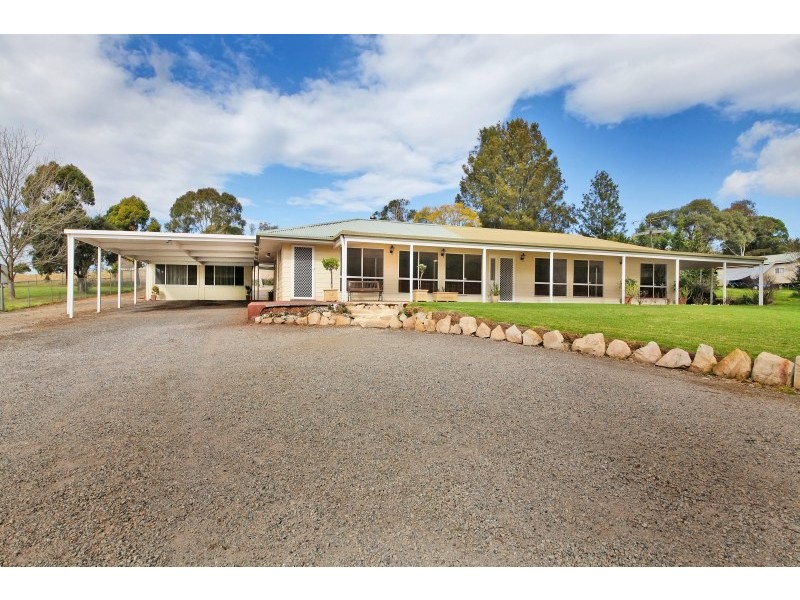 52 Station Street, Douglas Park NSW 2569