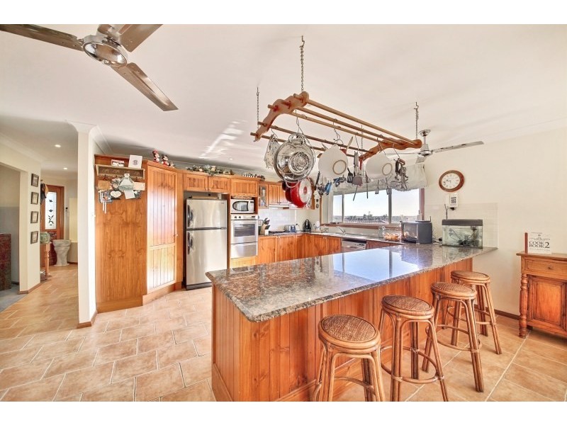 9 Marsilea Close, Mount Annan NSW 2567