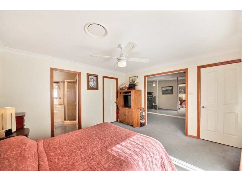 9 Marsilea Close, Mount Annan NSW 2567