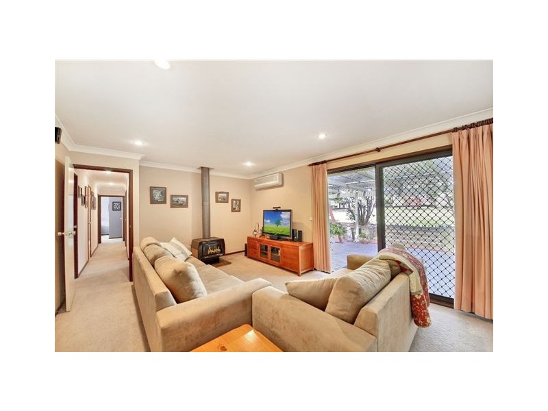 12 Browns Road, The Oaks NSW 2570