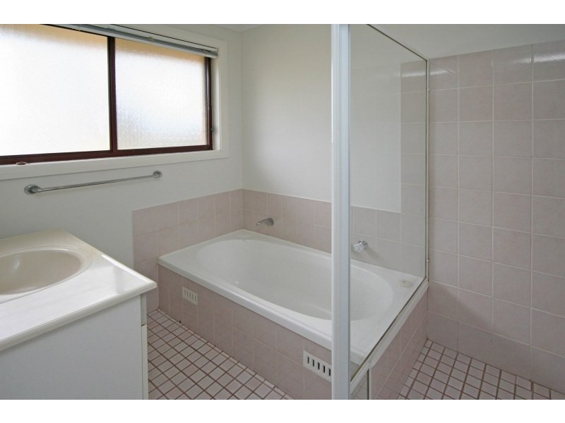 286 Welling Drive, Mount Annan NSW 2567