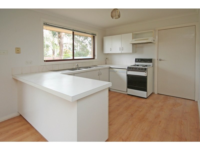 286 Welling Drive, Mount Annan NSW 2567
