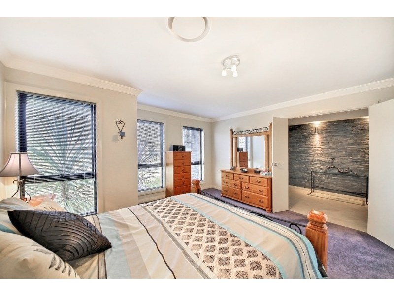 11 Minorca Circuit, Spring Farm NSW 2570