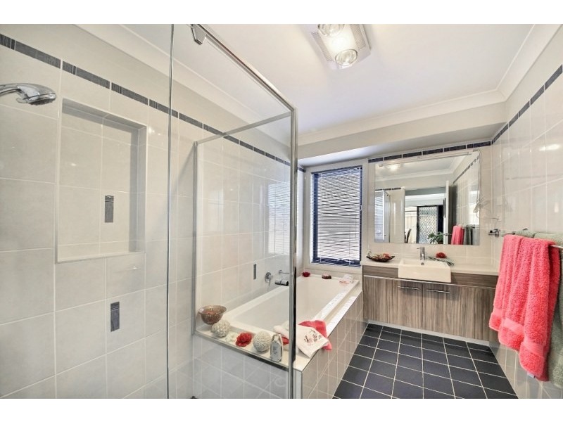 11 Minorca Circuit, Spring Farm NSW 2570
