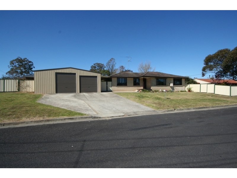2 Badgally Road, The Oaks NSW 2570