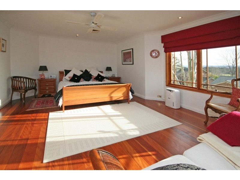 1 Acorn Grove, Elderslie NSW 2570