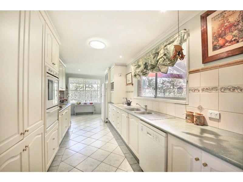 18 Barratt Avenue, Camden South NSW 2570