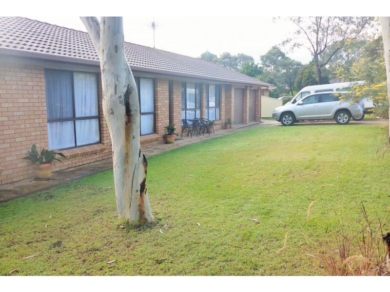 14 Farrendon Place, Mount Annan NSW 2567