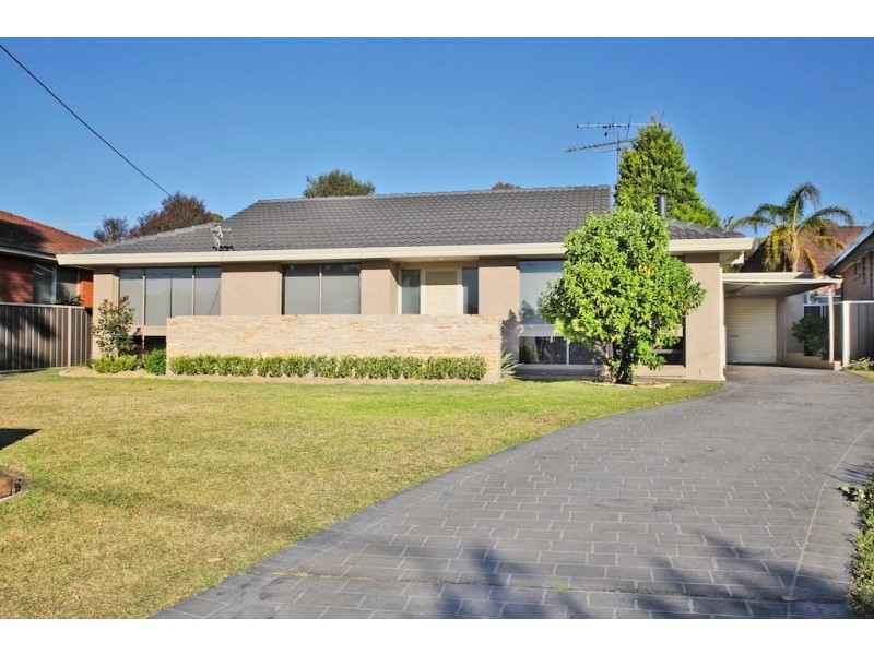 14 Larnach Place, Elderslie NSW 2570
