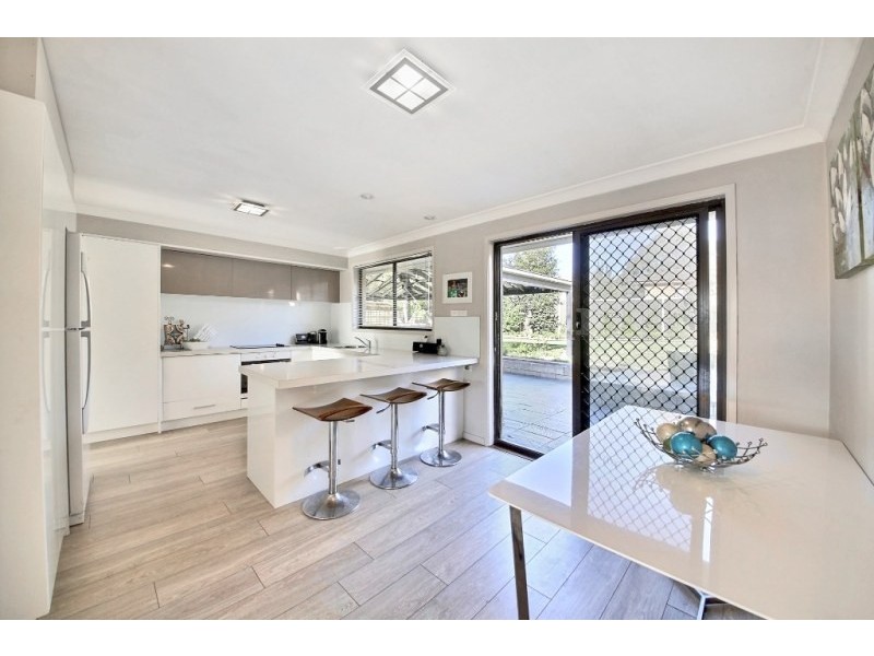 14 Larnach Place, Elderslie NSW 2570