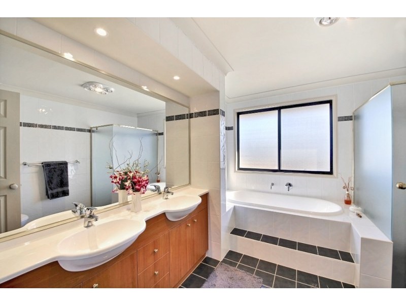 32 Justis Drive, Harrington Park NSW 2567