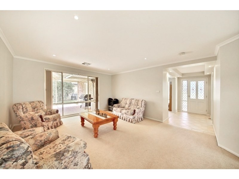 47 Dredge Avenue, Douglas Park NSW 2569