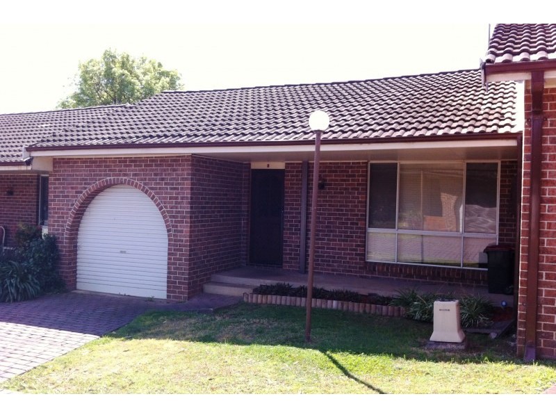 Unit 4/14 Reeve Place, Camden South NSW 2570