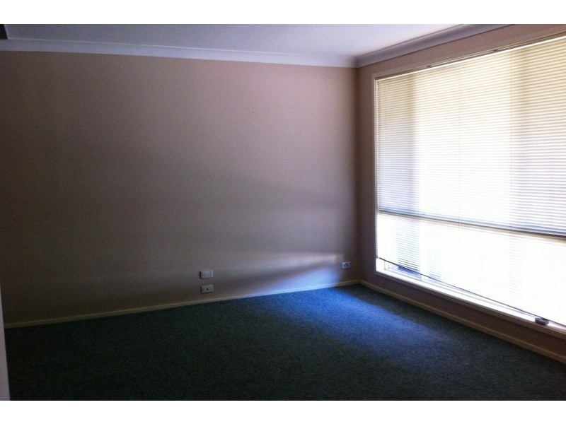 Unit 4/14 Reeve Place, Camden South NSW 2570