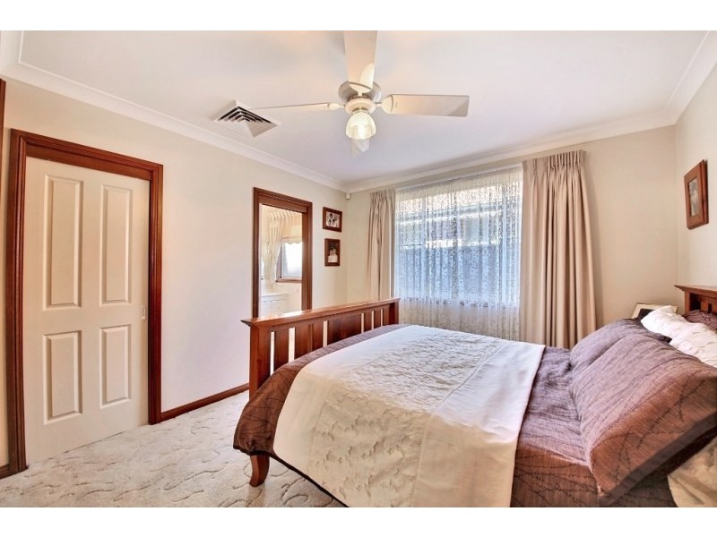 30 Holdsworth Drive, Narellan Vale NSW 2567