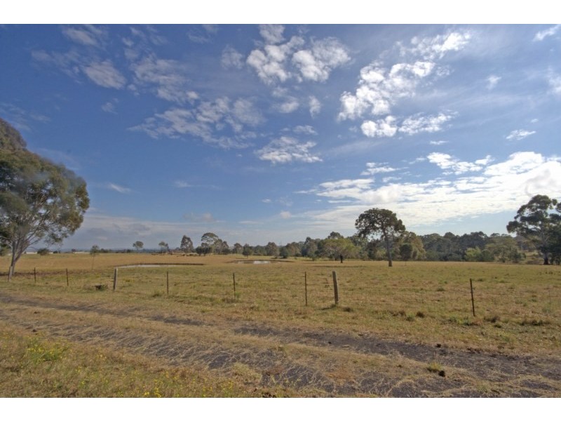 Donalds Range Road, Camden NSW 2570