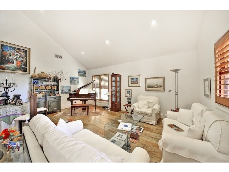 7 Britton Place, Elderslie NSW 2570