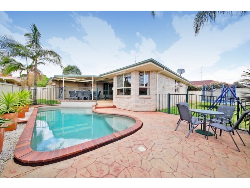37 Kurrajong Circuit, Mount Annan NSW 2567