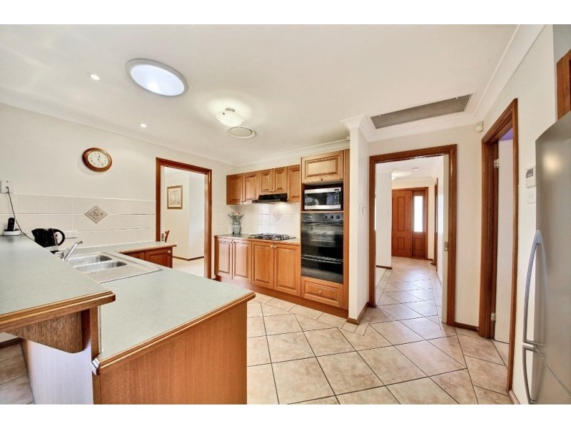 37 Kurrajong Circuit, Mount Annan NSW 2567