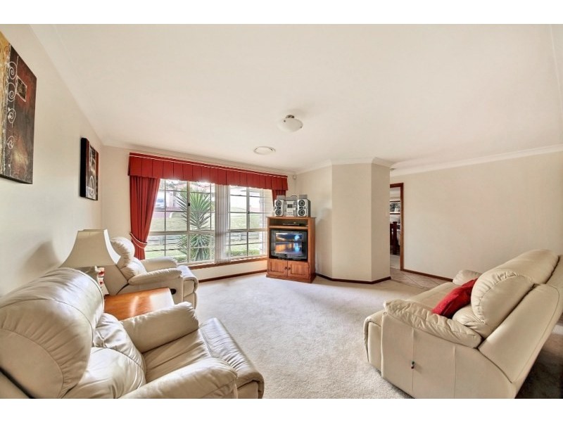 37 Kurrajong Circuit, Mount Annan NSW 2567