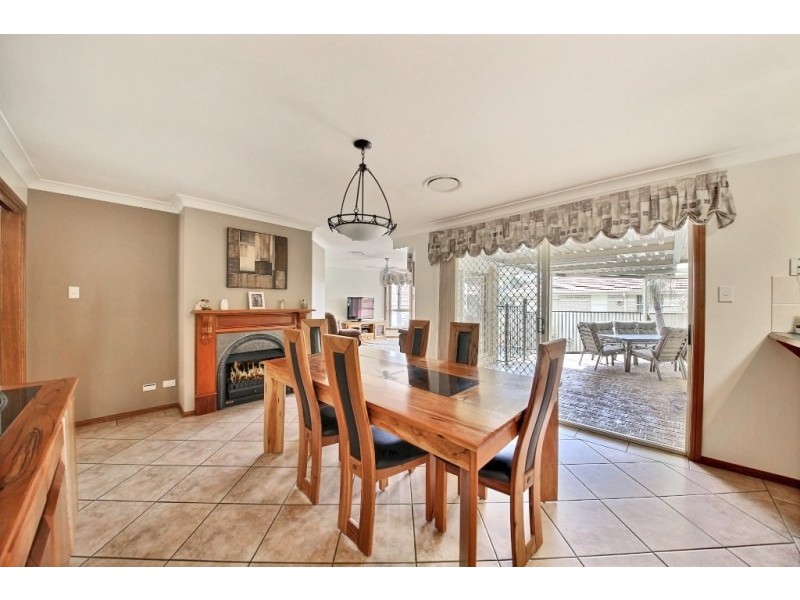 37 Kurrajong Circuit, Mount Annan NSW 2567