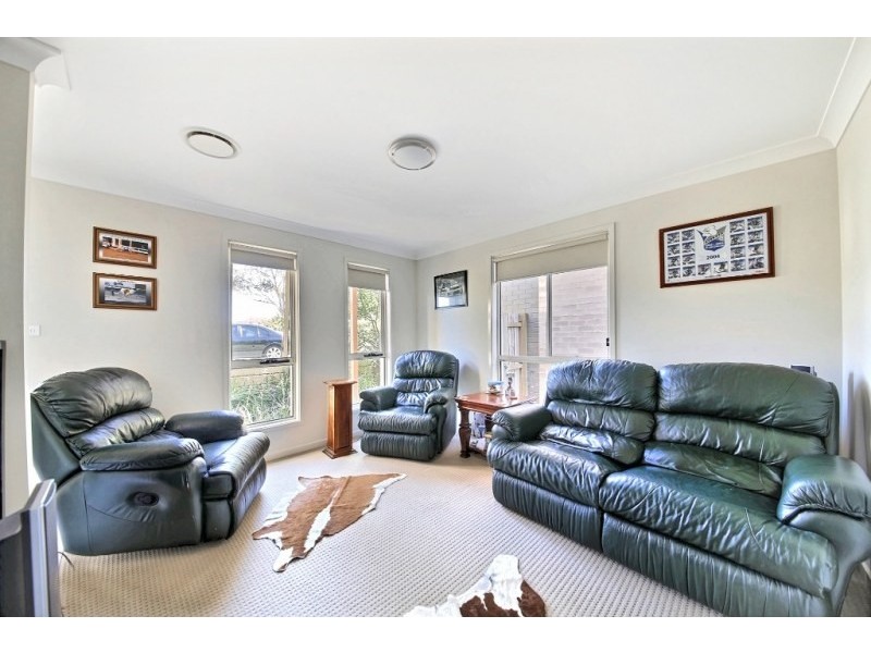 39 Irvine Street, Elderslie NSW 2570