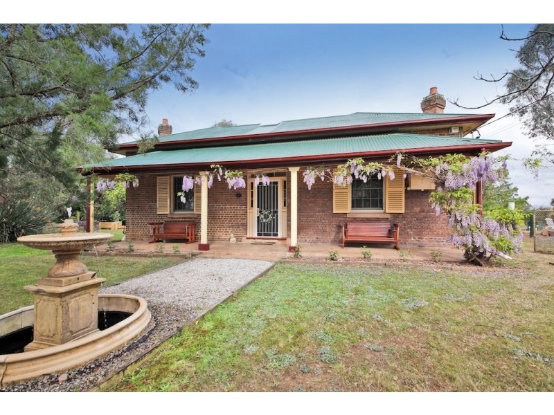 121 Menangle Road, Menangle Park NSW 2563