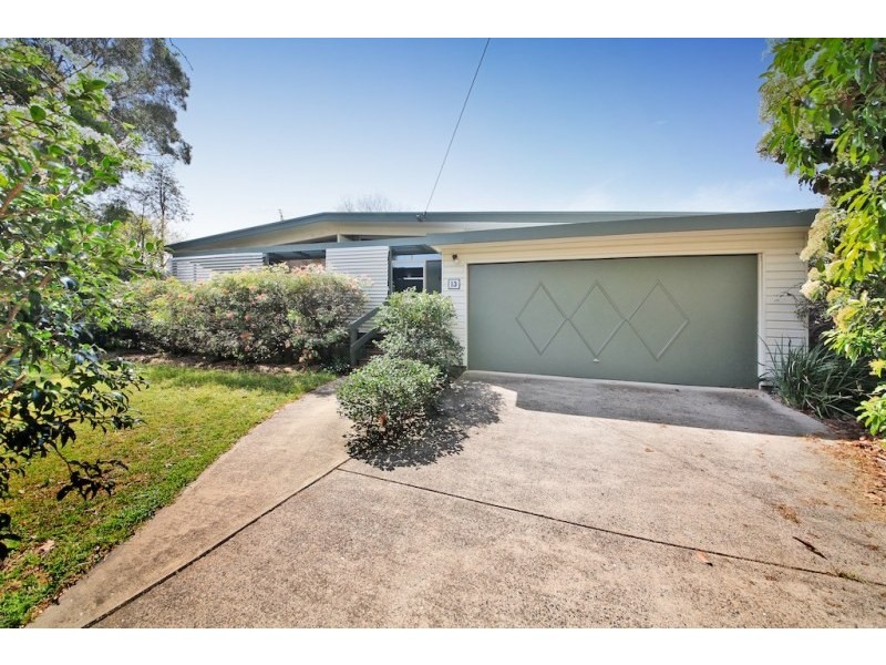 13 Sunset Avenue, Elderslie NSW 2570