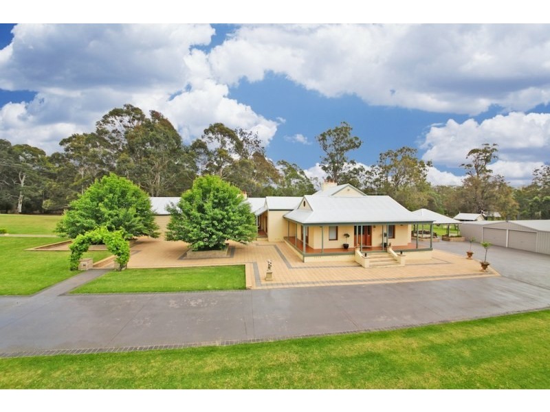 35 Daley Close, The Oaks NSW 2570