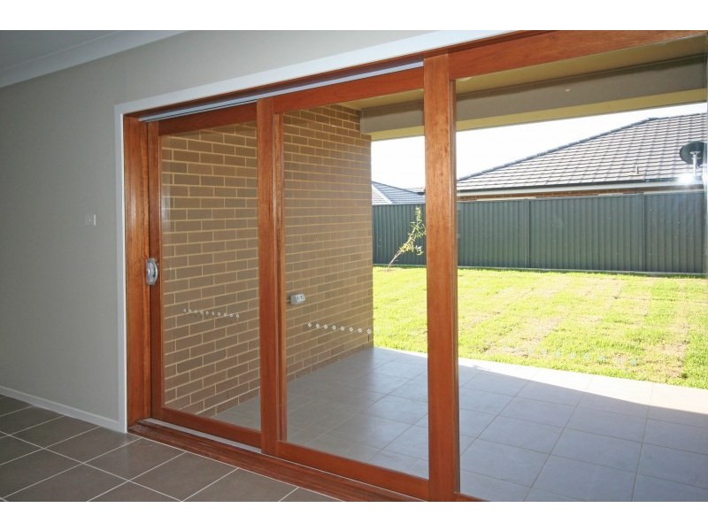 1039 Glenmore Ridge Drive, Glenmore Park NSW 2745