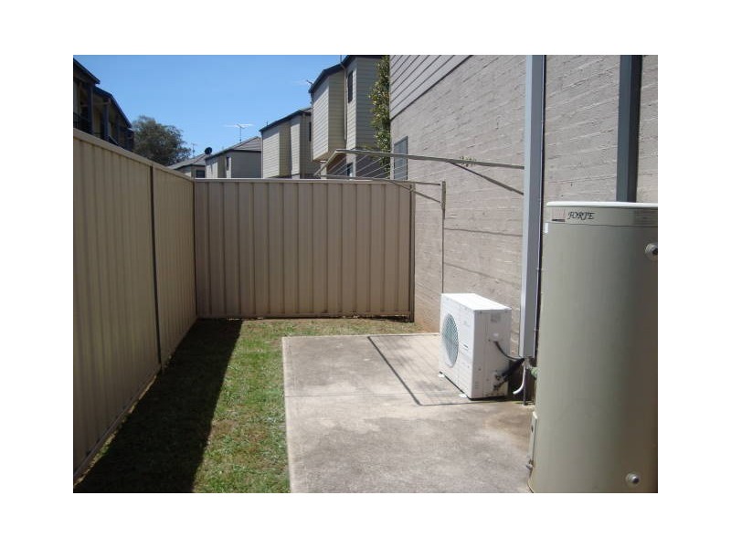 4A Pickets Place, Currans Hill NSW 2567