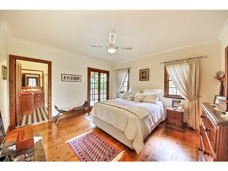 5 Skarrats Lane, Lakesland NSW 2572