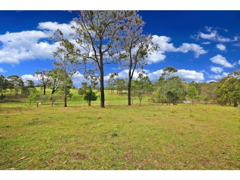 5 Skarrats Lane, Lakesland NSW 2572