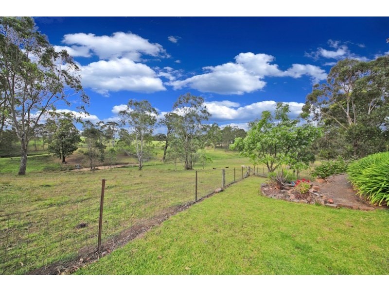 5 Skarrats Lane, Lakesland NSW 2572