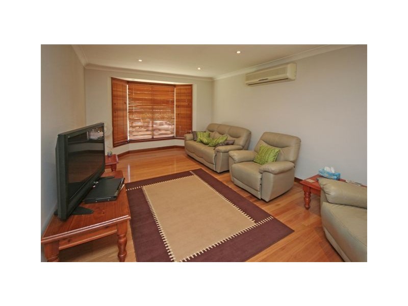 19 Merino Drive, Elderslie NSW 2570