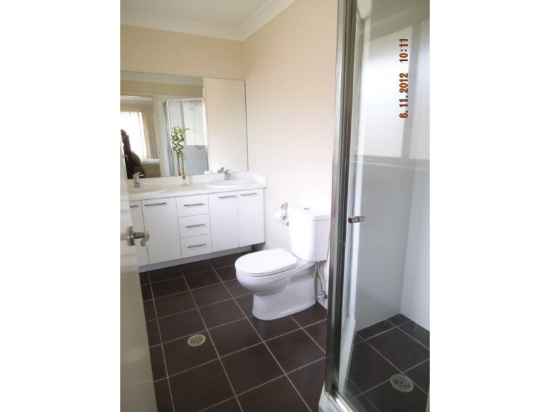 8 Gibson Street, Oran Park NSW 2570