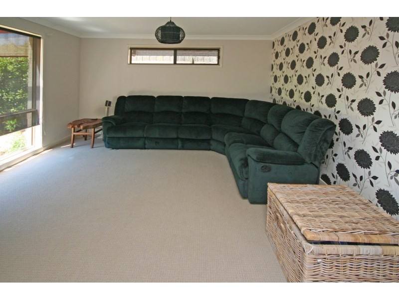 23 Kerrigan Way, Elderslie NSW 2570