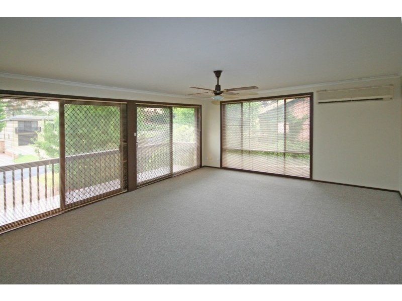 16 Barratt Avenue, Camden South NSW 2570