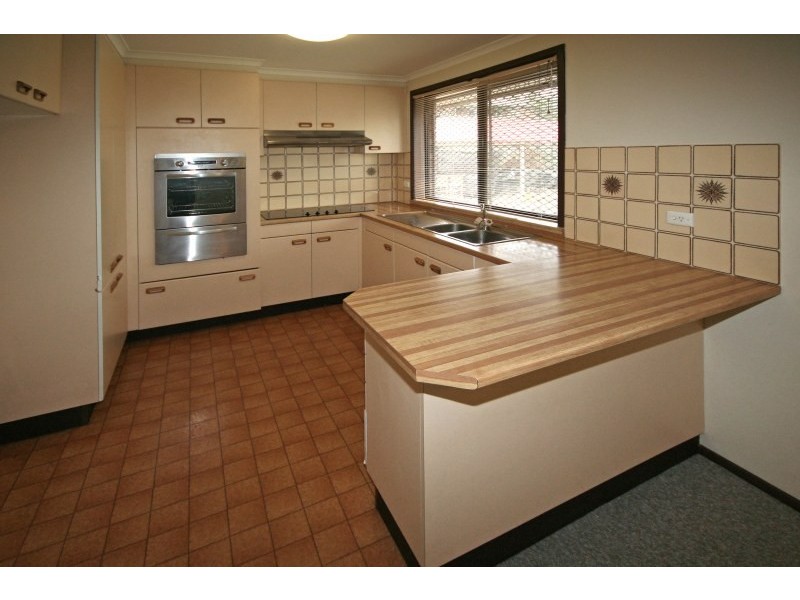 16 Barratt Avenue, Camden South NSW 2570