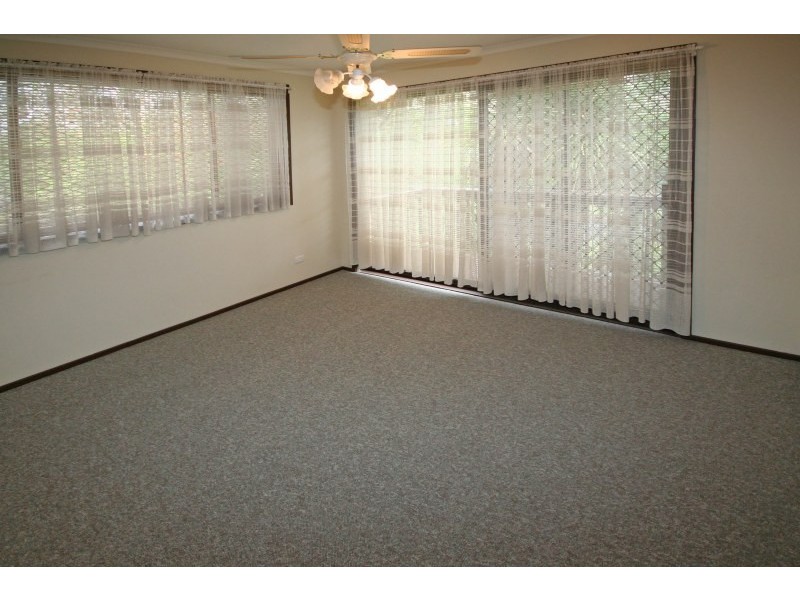 16 Barratt Avenue, Camden South NSW 2570