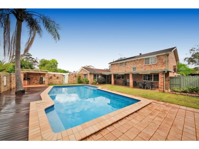 15 Selkirk Place, Camden South NSW 2570