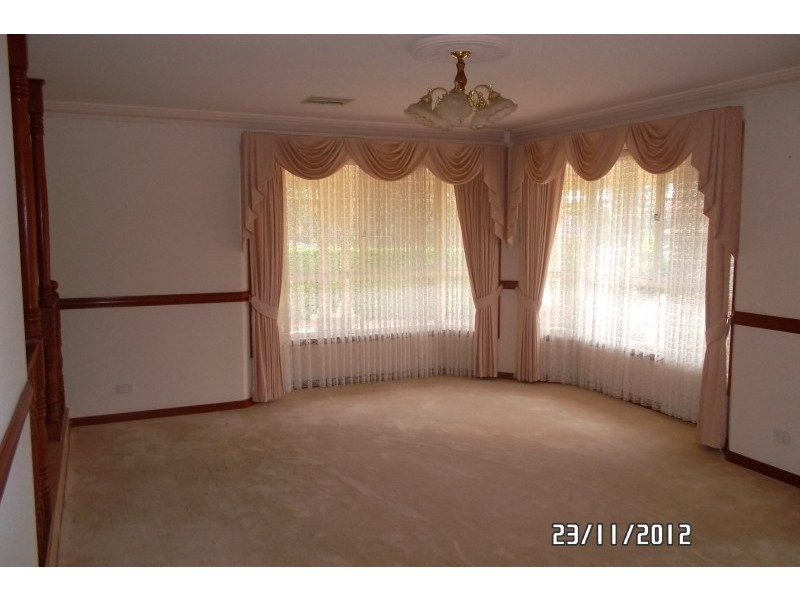 4 Moreton Bay Avenue, Spring Farm NSW 2570