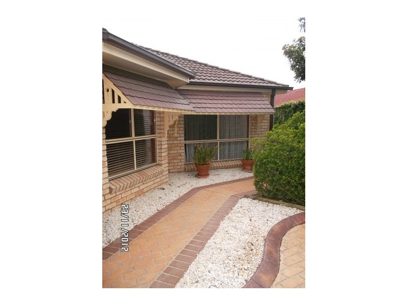 4 Moreton Bay Avenue, Spring Farm NSW 2570
