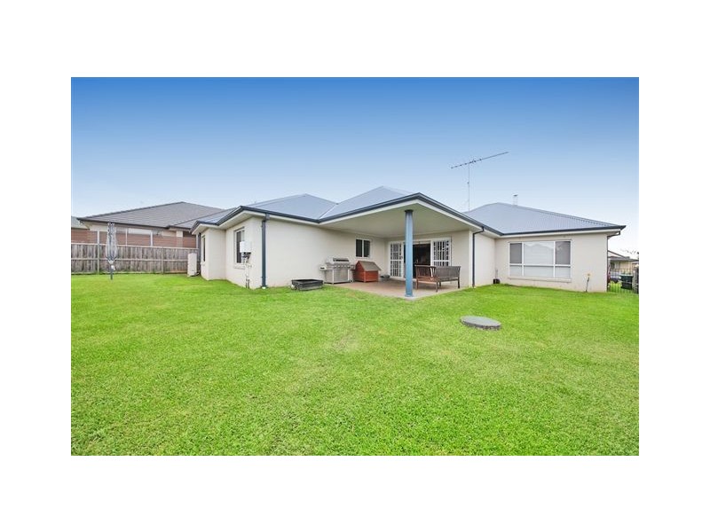 35 Rheinbergers Circuit, Elderslie NSW 2570