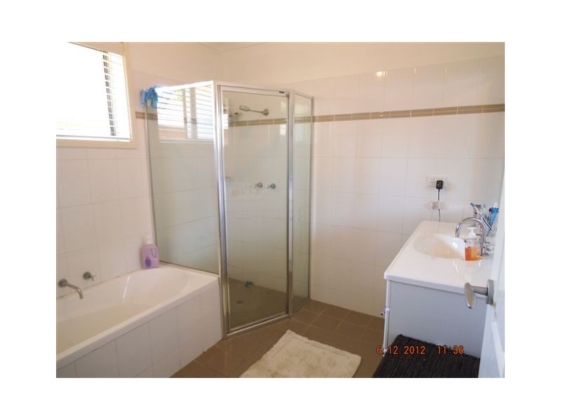 1 Johnson Avenue, Camden South NSW 2570