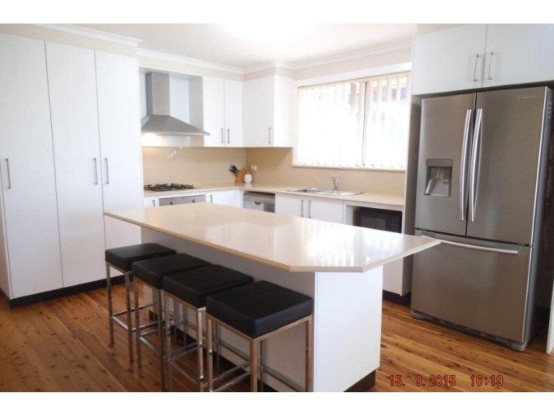 15 Cunningham Place, Camden South NSW 2570
