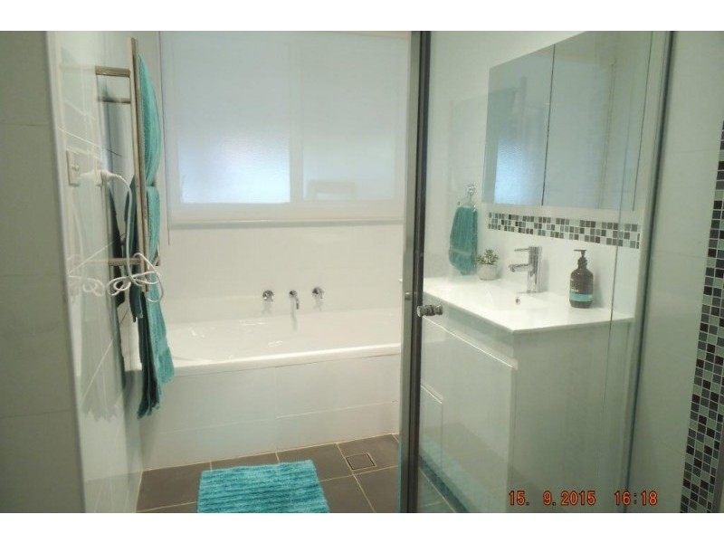 15 Cunningham Place, Camden South NSW 2570